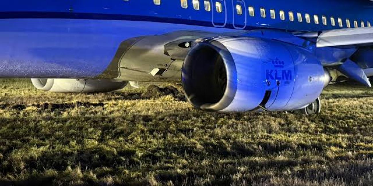 Літак авіакомпанії KLM, що прямував до Амстердама, здійснив аварійну посадку в аеропорту Норвегії