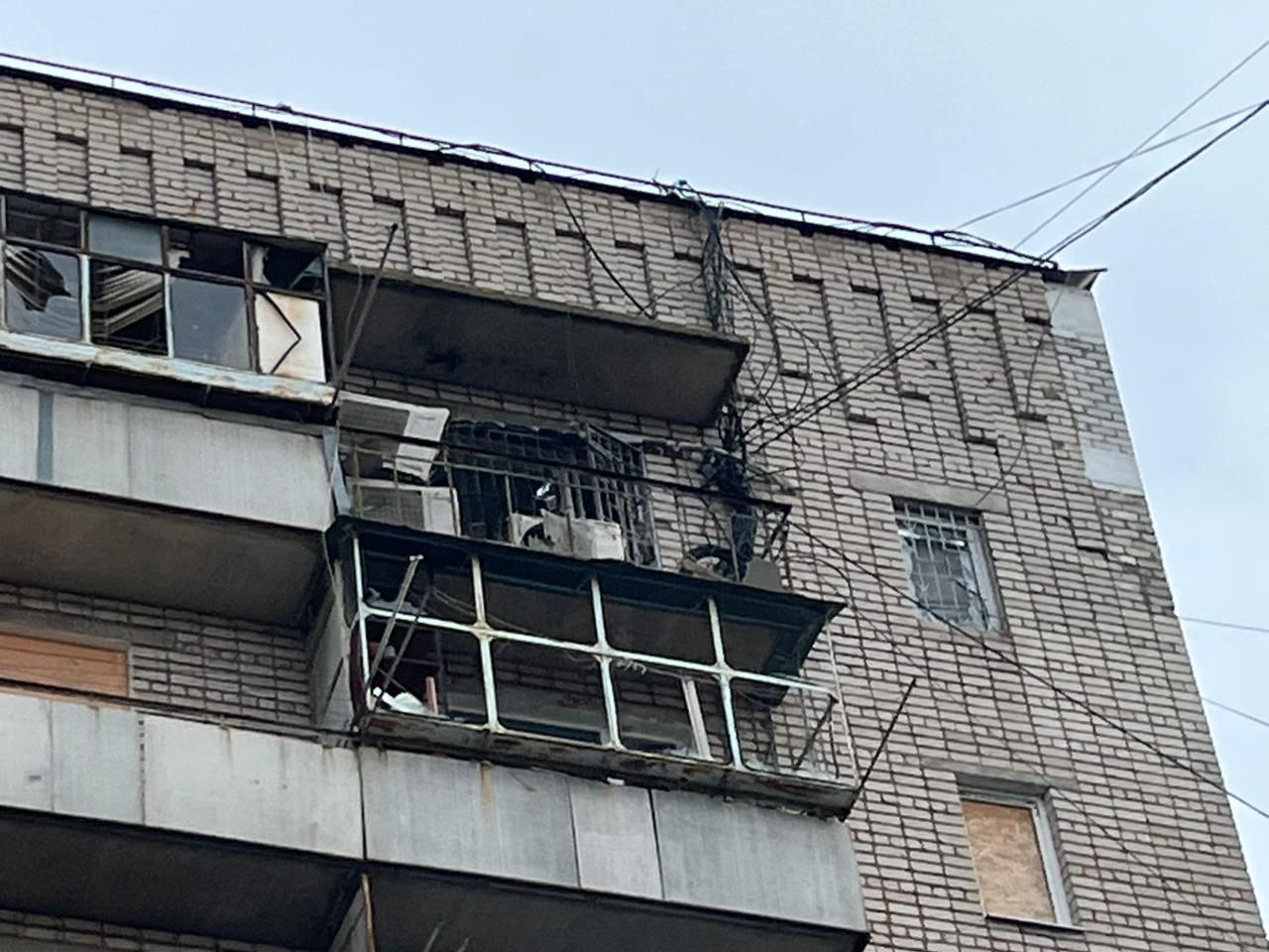 На Дніпропетровщині через ворожу атаку постраждало двоє чоловіків (фото)