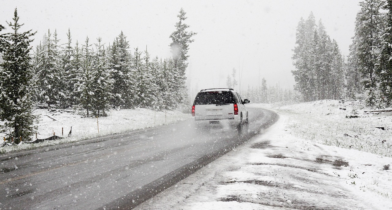 Туман, мокрий сніг та до +6°C: якою буде погода в останній день тижня