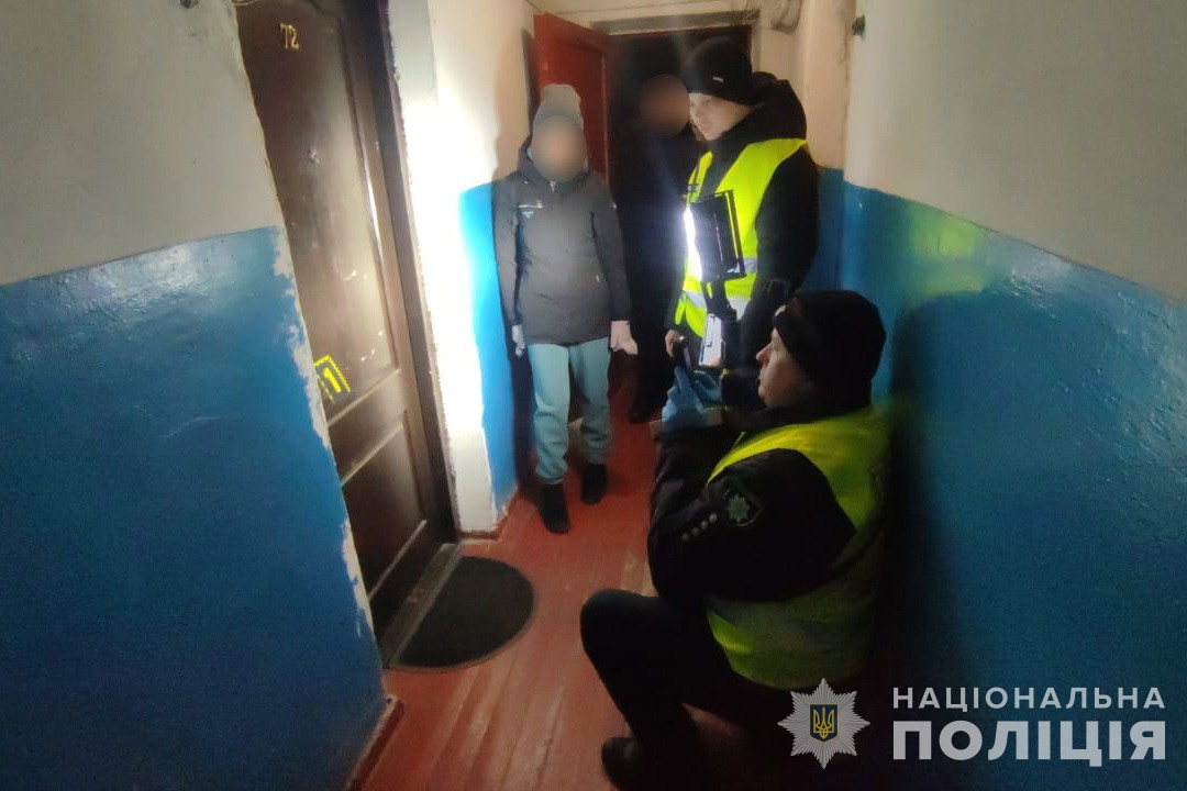 Трагедія через ревнощі: на Сумщині чоловік вбив 18-річну дружину і вчинив самогубство