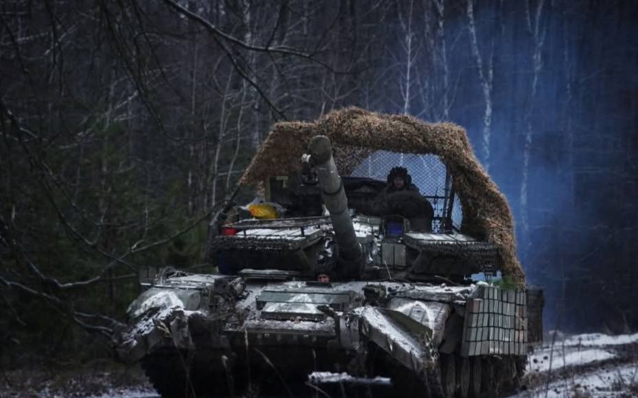 Українські військові відбивають штурми окупантів на восьми напрямках: ситуація на фронті