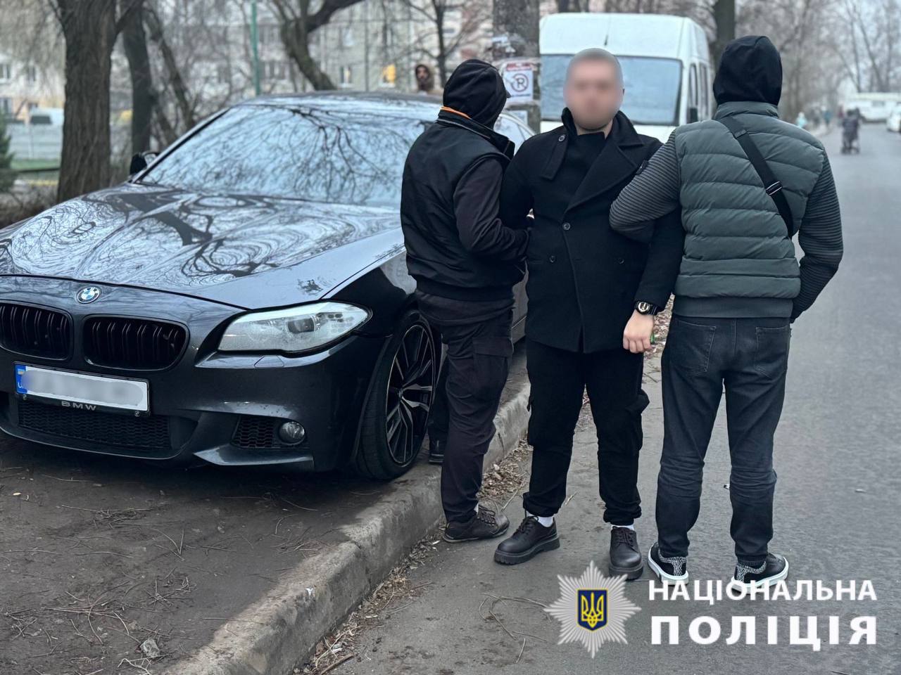 На Київщині двоє чоловіків викрали однорічну дитину та вимагали у матері $200 тисяч (фото)