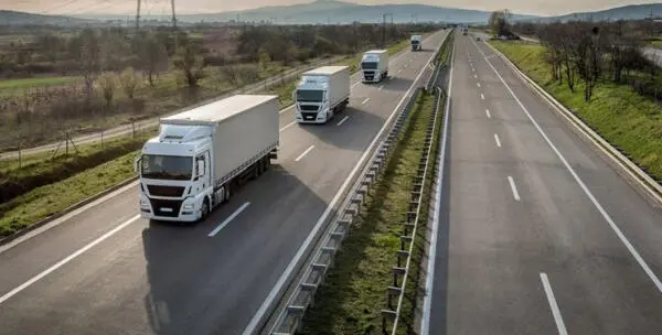 В Україні модернізують систему фіксації габаритних вантажівок на дорогах