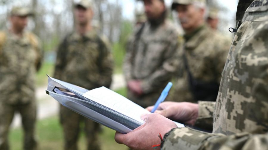 Кабмін змінив порядок бронювання військовозобов’язаних: кого та чого це стосується