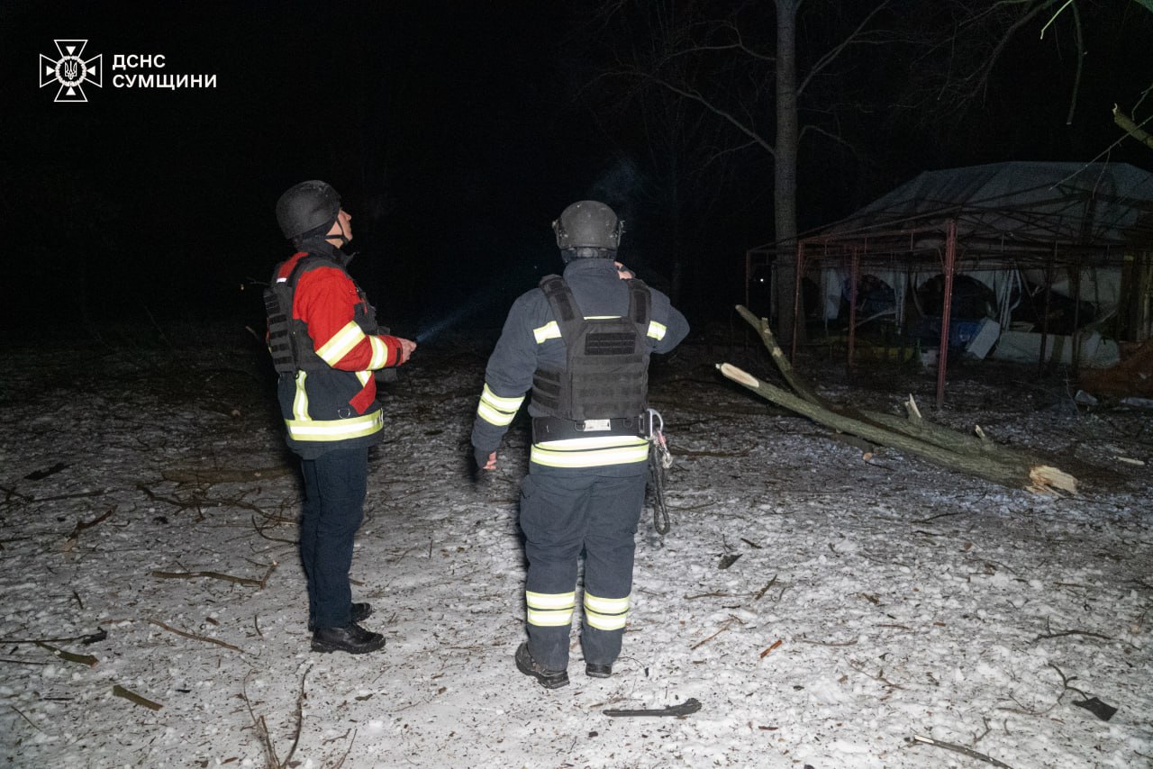 Нічна атака шахедами на Суми: є руйнування та поранені (фото) 