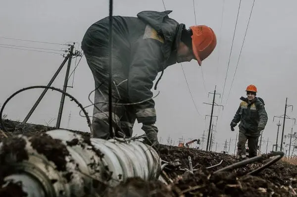 Частина Херсона залишилась без світла через ворожий обстріл