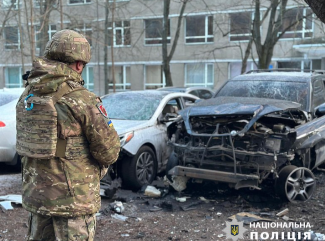 В Одесі пролунав вибух: пошкоджено три автомобілі 