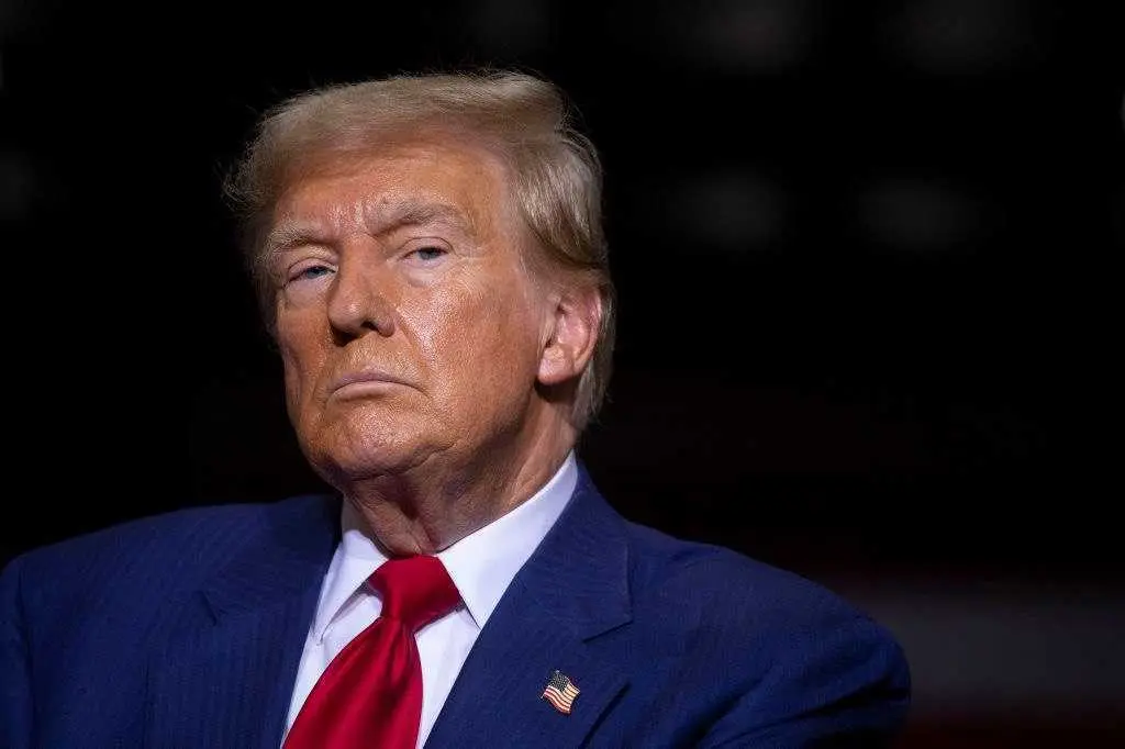 Завтрашній вечір буде великим: Трамп заінтригував новою заявою щодо України