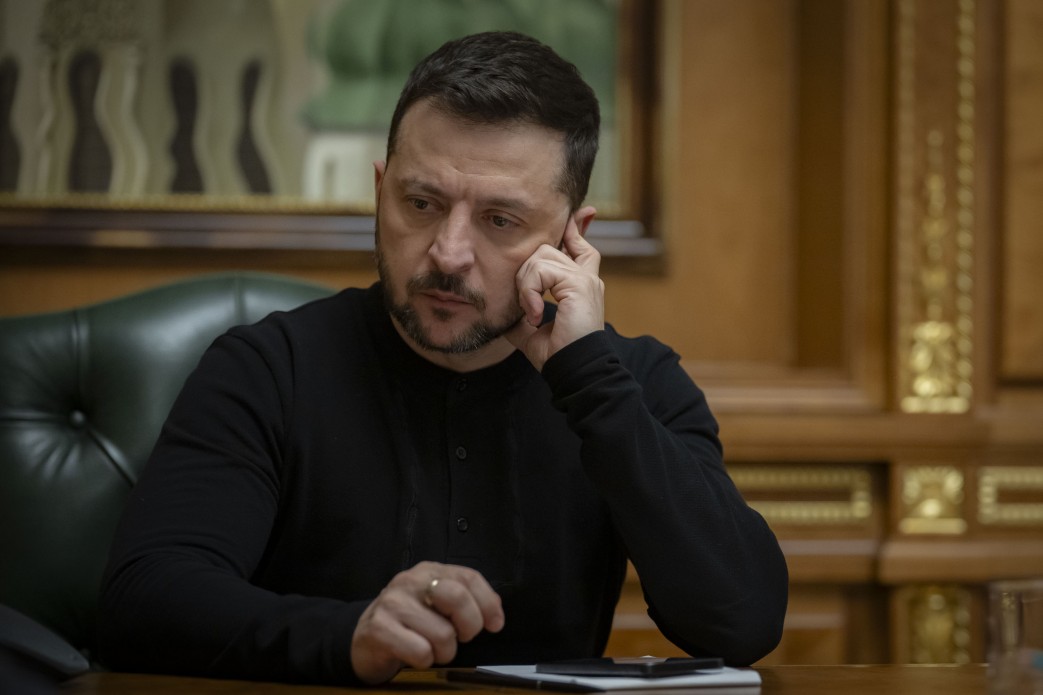 Найгарячіше на чотирьох напрямках: Зеленський розповів про ситуацію на фронті
