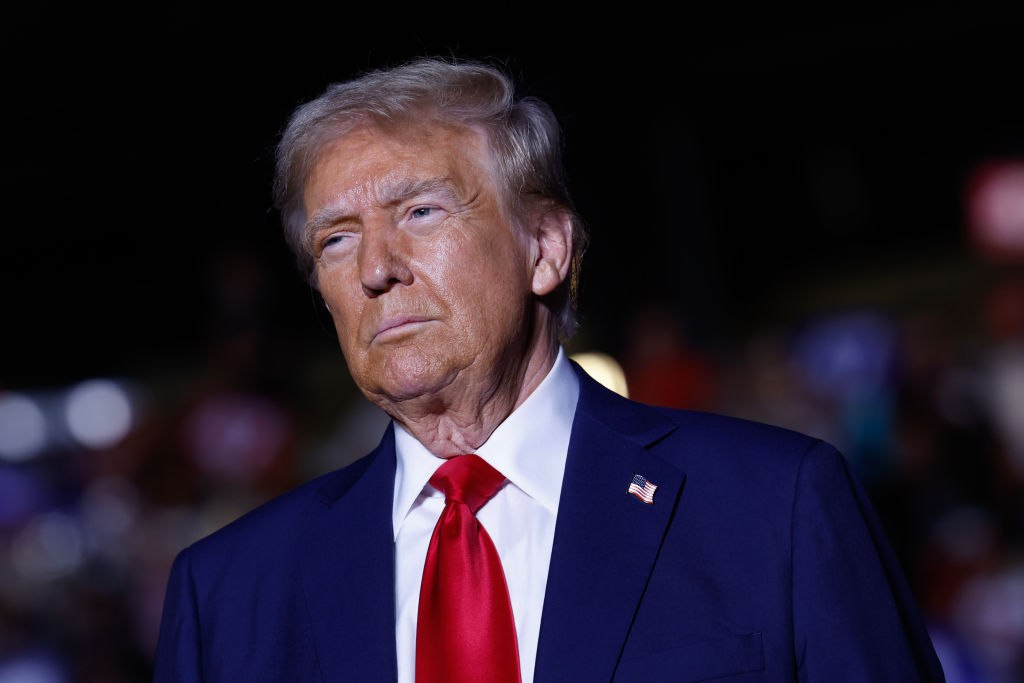 Українці різко втратили довіру до Трампа, — опитування