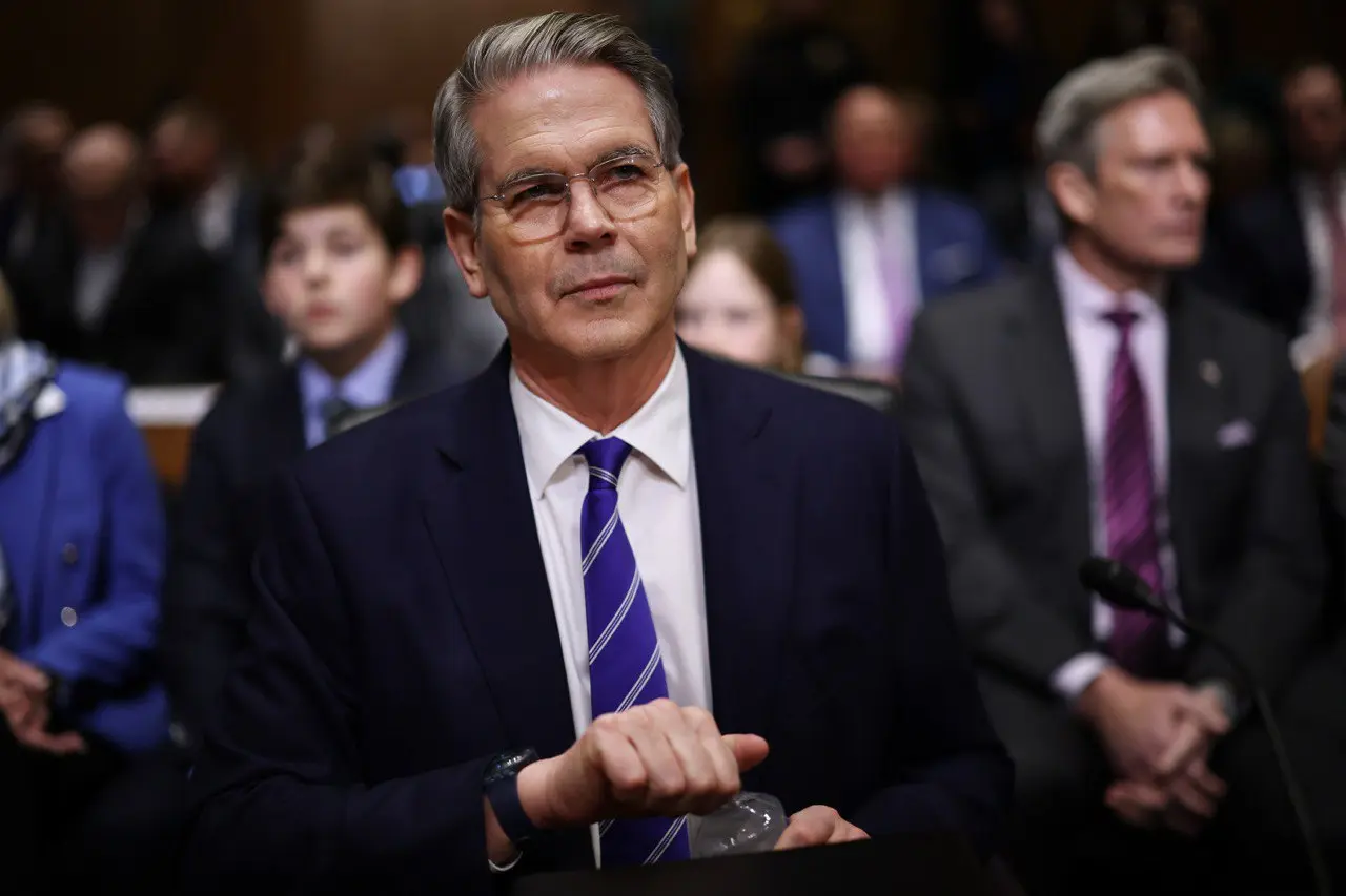Міністр фінансів США Бессент пояснив, чому виникли проблеми з підписанням угоди з Україною