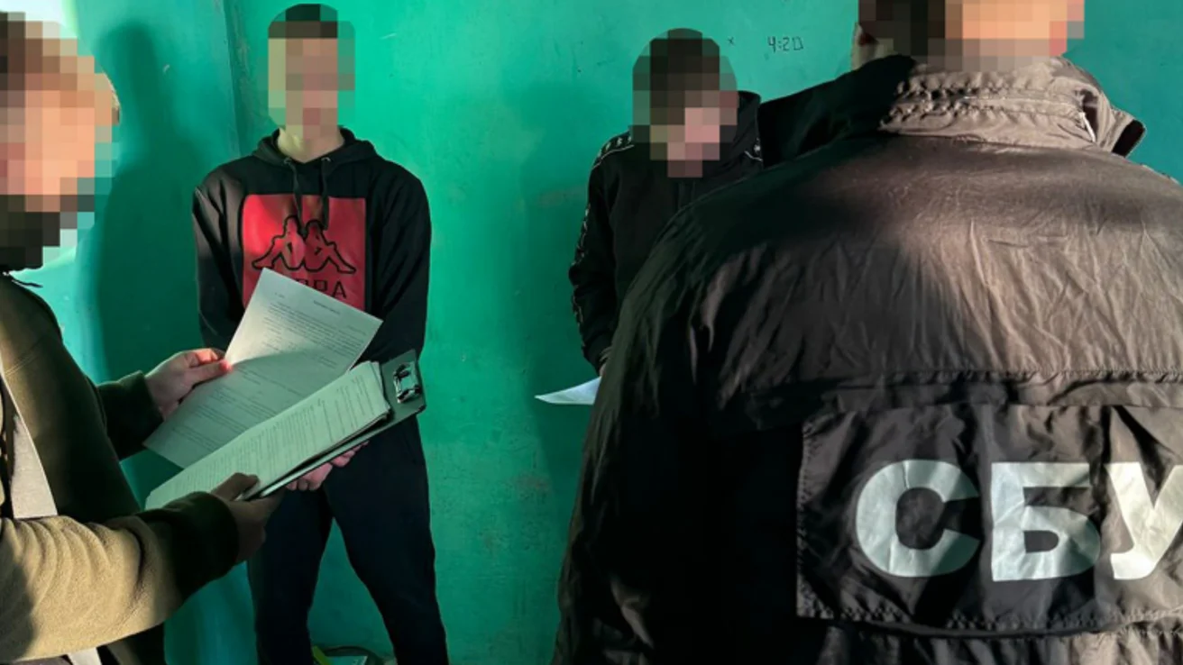У Львові затримали двох підлітків, які на замовлення РФ підпалювали об’єкти Укрзалізниці (фото)
