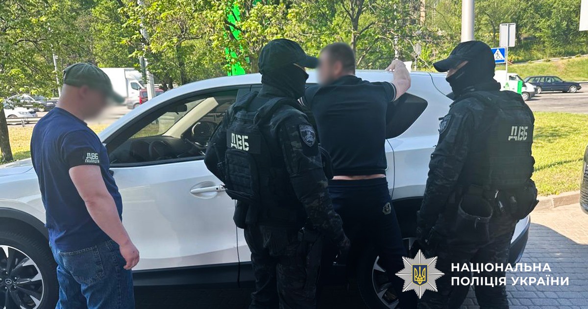 У Києві шахрай пообіцяв чоловіку влаштувати його в ГУР за $5000