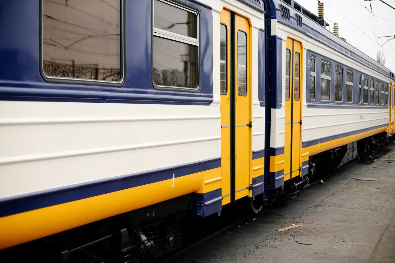 Укрзалізниця запускає додатковий швидкісний потяг зі столиці: куди та коли курсуватиме
