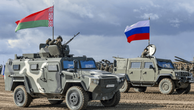 Україна уважно стежить за всім, що росіяни роблять у Білорусі, — керівник ЦПД Коваленко