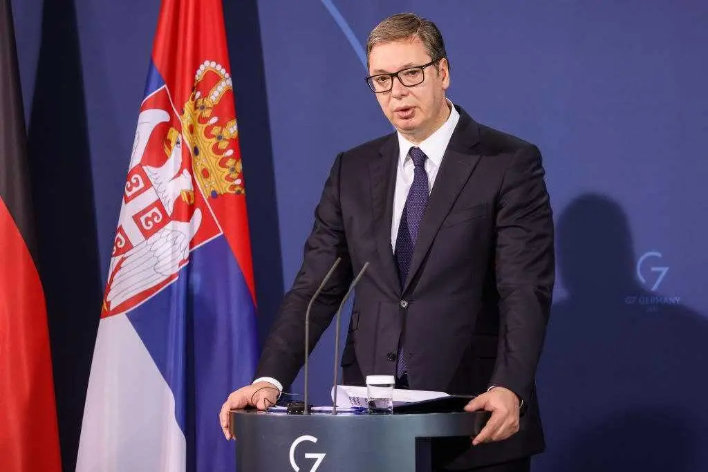 Медики повідомили про самопочуття президента Сербії, який зібрався до Москви