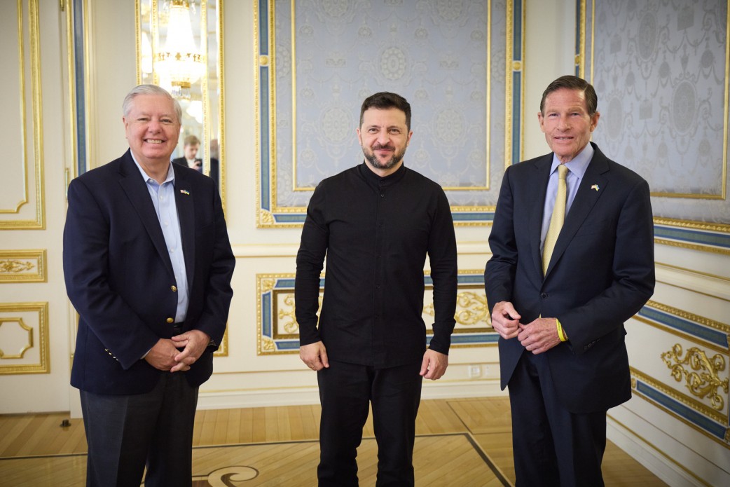 Потрібен додатковий тиск: Зеленський обговорив з сенаторами США нові санкції проти Росії
