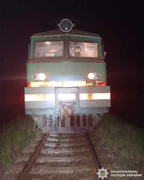 Переходив колії у невстановленому місці: на Львівщині потяг на смерть збив чоловіка
