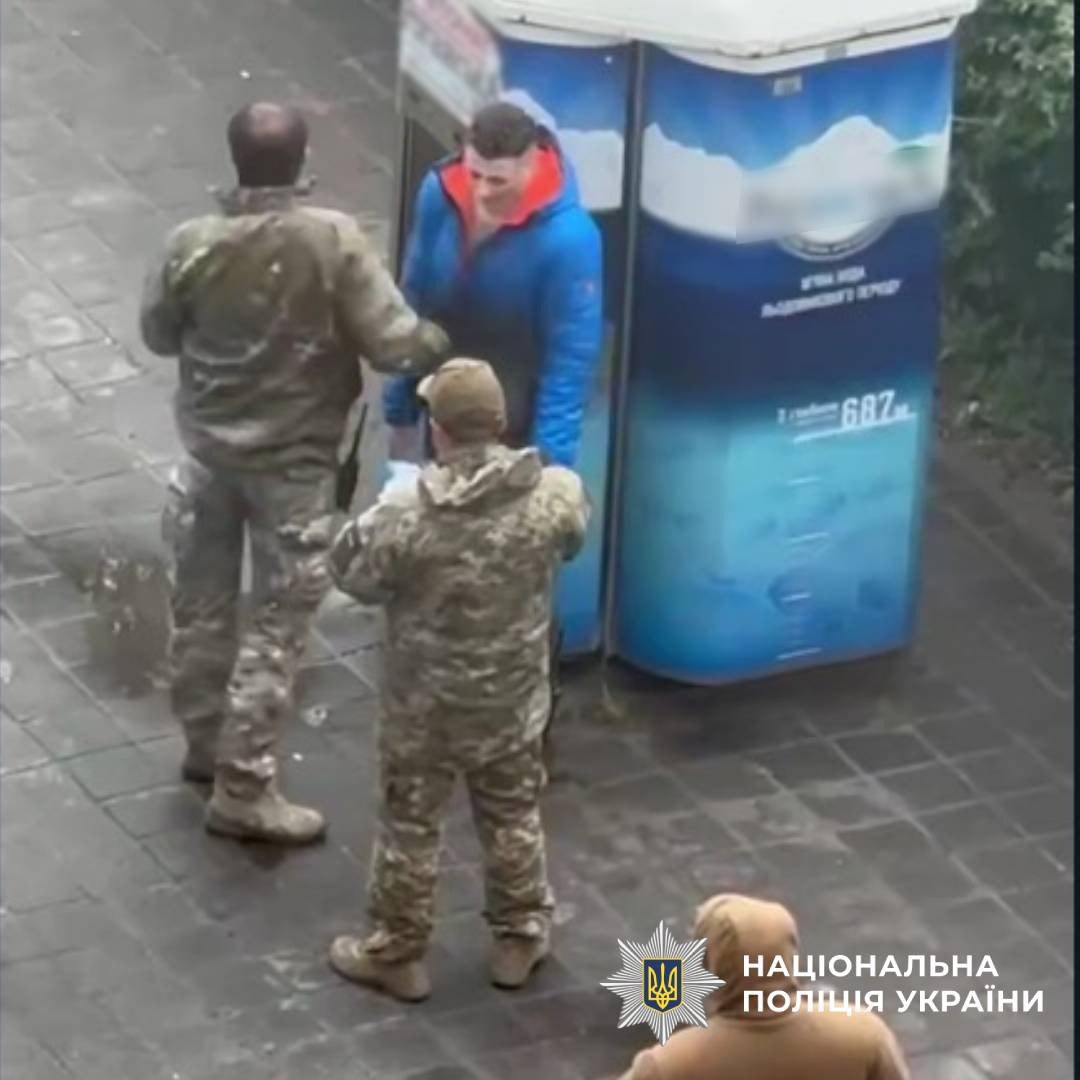 У Харкові працівник ТЦК побив чоловіка: яке покарання загрожує військовому