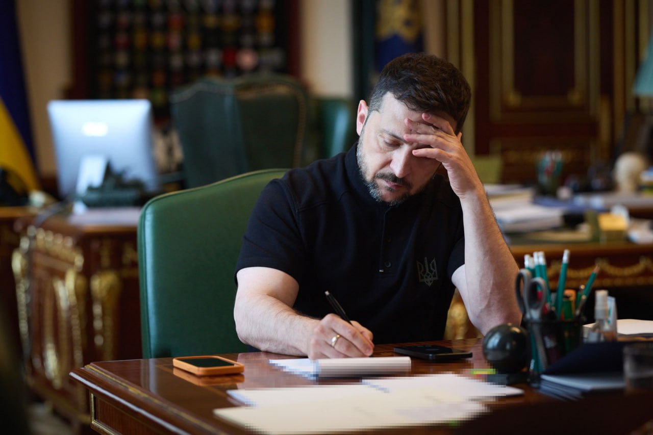 Має бути ще сильнішим: Зеленський обговорив з президентом Євроради новий пакет санкції проти РФ