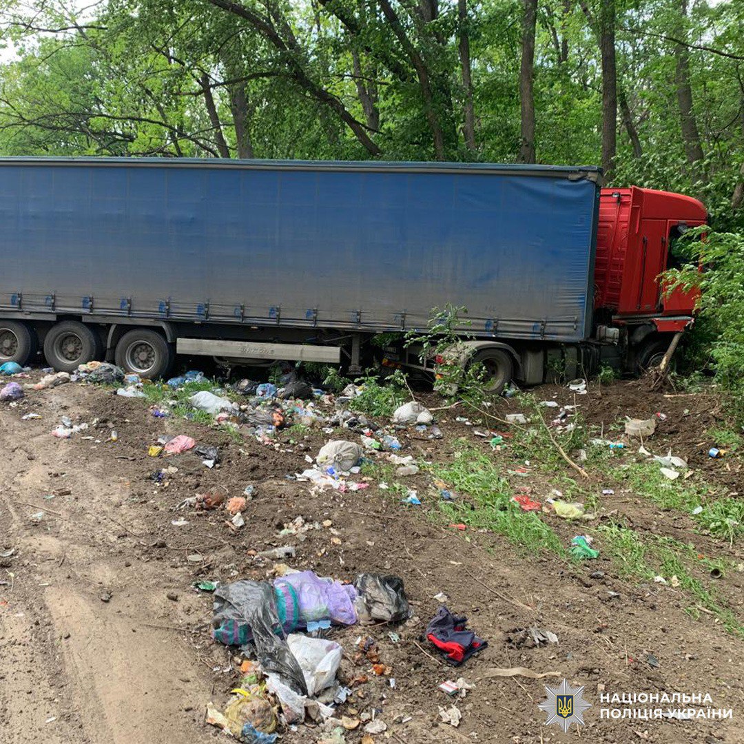 На Харківщині у ДТП загинули жінка і дитина: винуватець аварії покінчив життя самогубством