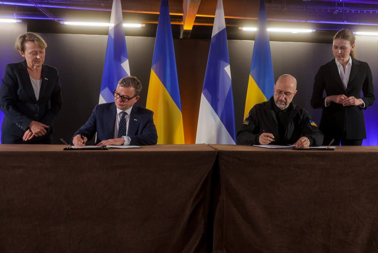 Україна та Фінляндія посилюватимуть співпрацю у трьох сферах: країни підписали важливі угоди