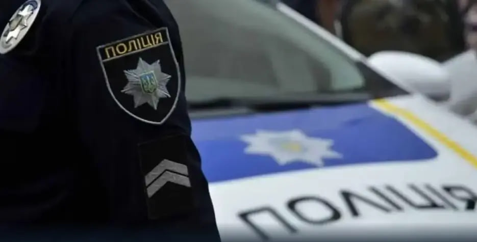 У Кривому Розі затримали грабіжника, який напав на підлітка та погрожував ножем з пістолетом