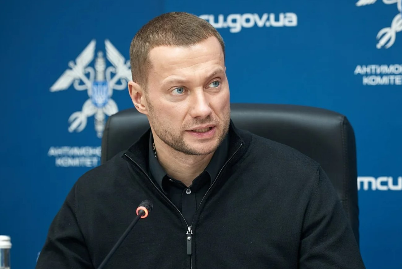 Забув про 20 об'єктів нерухомості й BMW: керівнику АМКУ Кириленку оголошено нову підозру