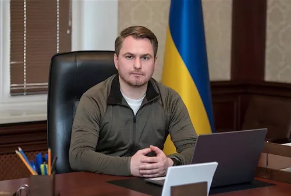 Наймолодший на своїй посаді: що відомо про Руслана Кравченка, який очолив Офіс генпрокурора