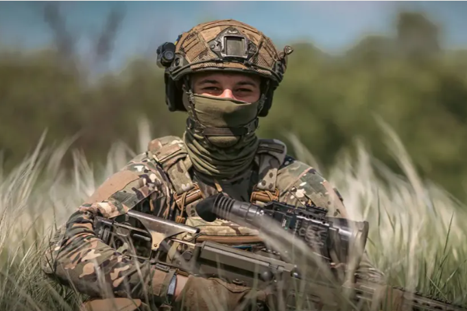 Кабмін схвалив законопроект про відстрочку для учасників програми Контракт 18-24