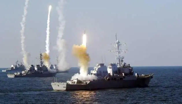 Росія вивела у Чорне море носії Калібрів: скільки ракет націлено на Україну