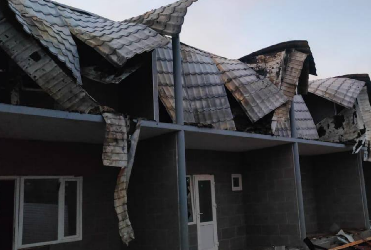 Рашисти атакували базу відпочинку на Одещині: фото руйнувань