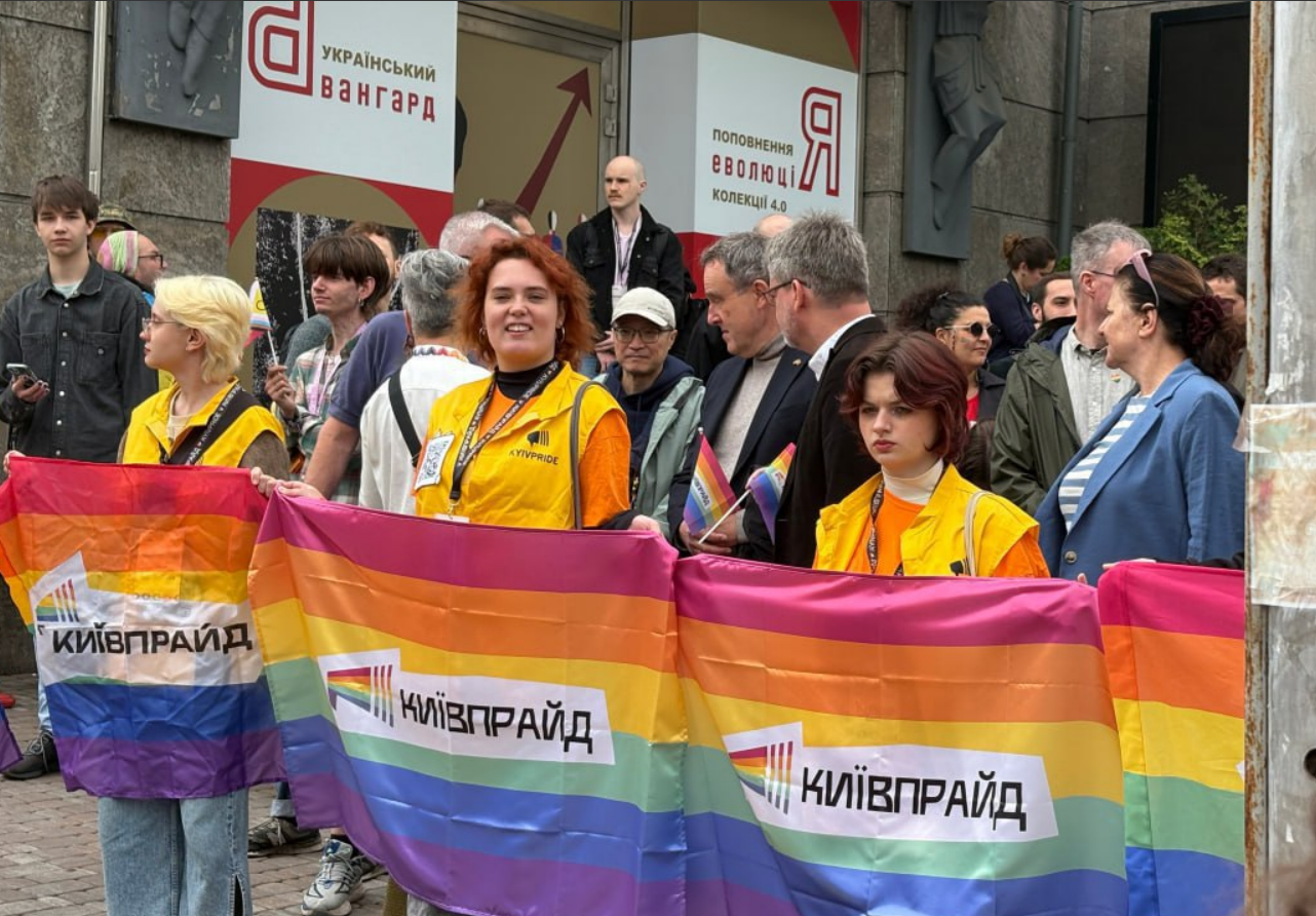 У Києві пройшов Марш Рівності за права одностатевих пар (відео)