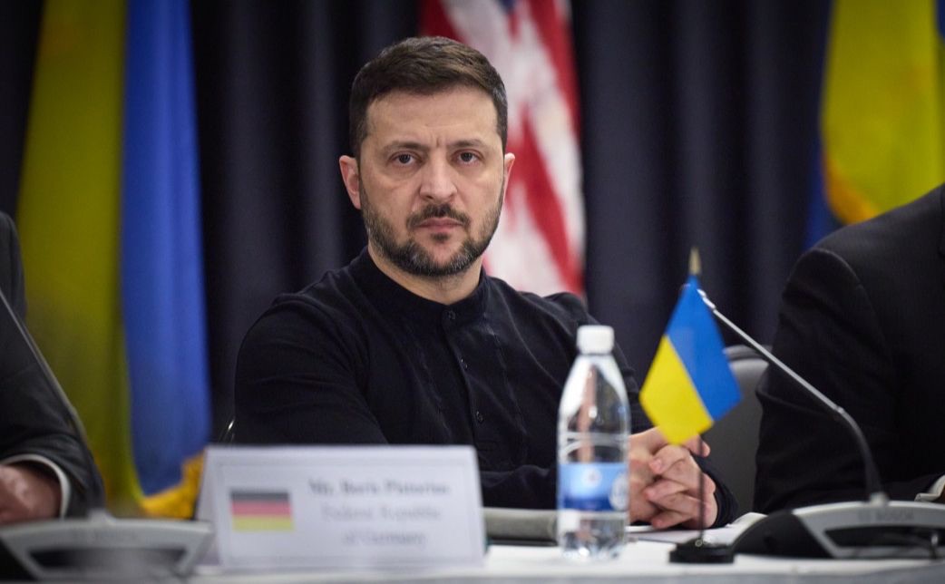 Зеленський назвав очільників Кремля наперсточниками та пояснив, чому Росія затягувала оприлюднення меморандуму