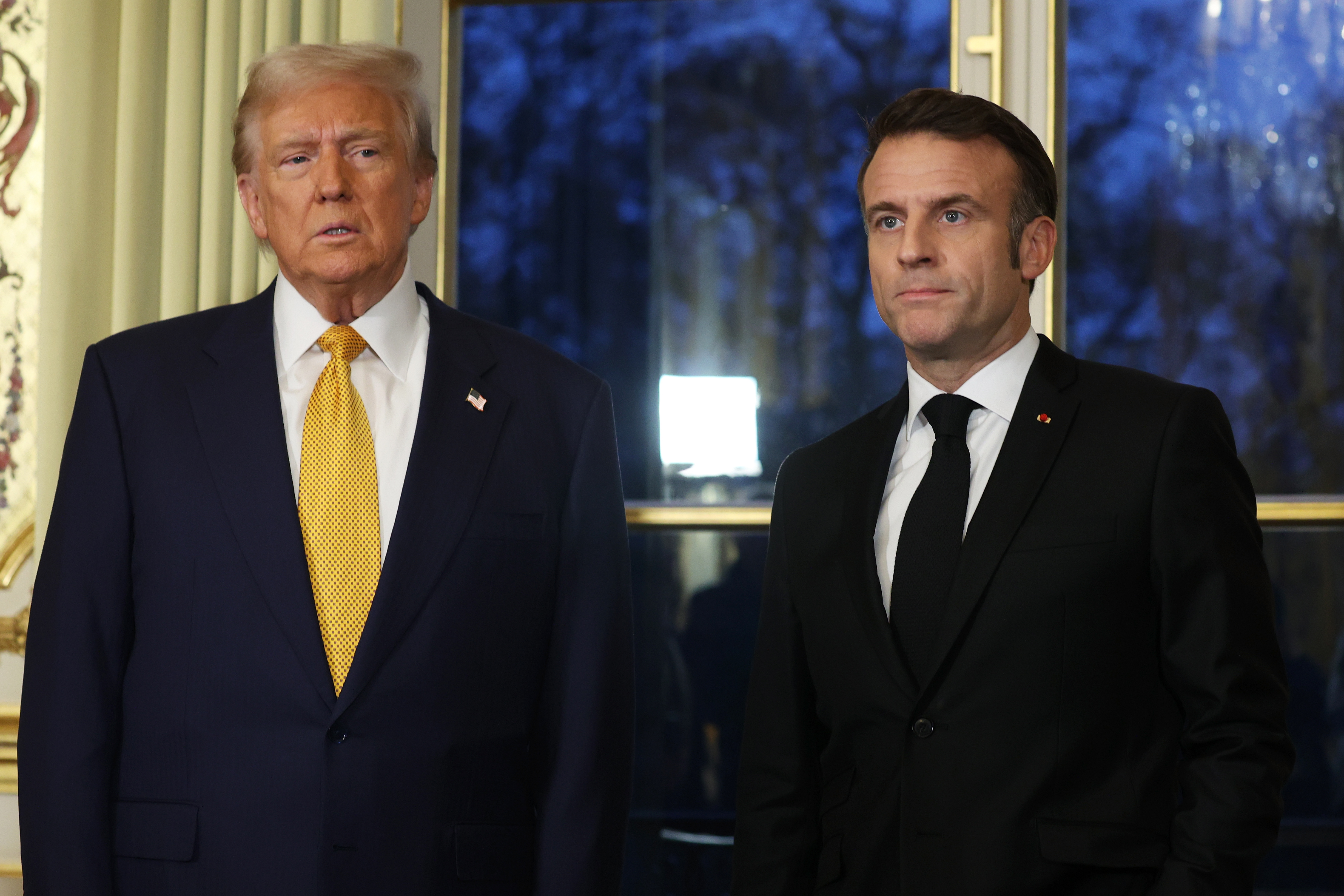 Трамп накинувся на Макрона через заяву про його від’їзд із саміту G7