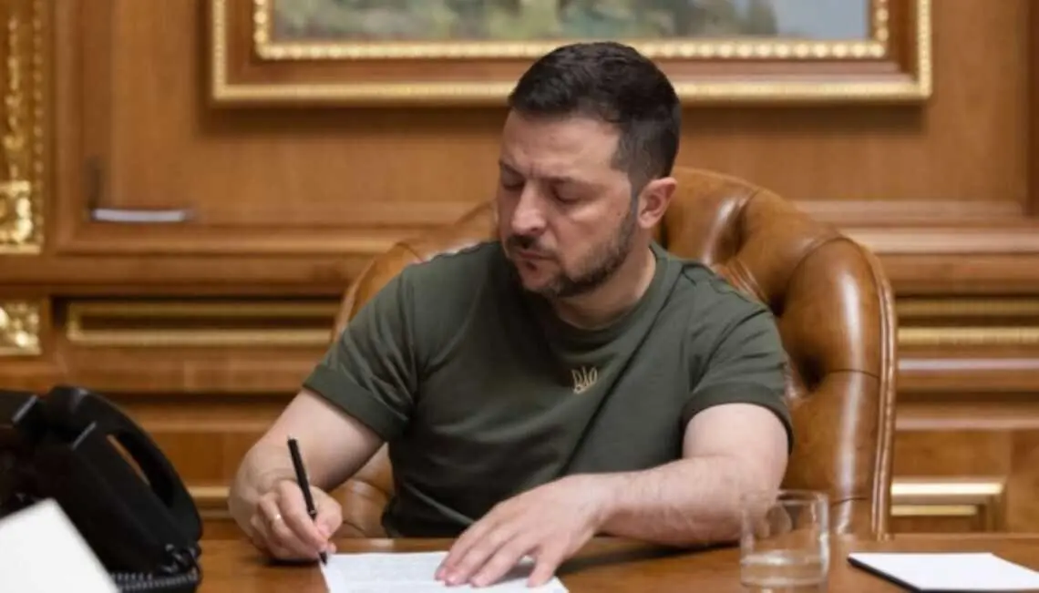 Зеленський запровадив нові санкції проти РФ: по чому вдарить Україна