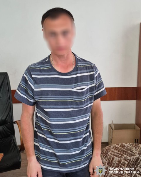 Бив знайомого ножем у живіт та шию: мешканець Львівщини підозрюється у тяжкому злочині