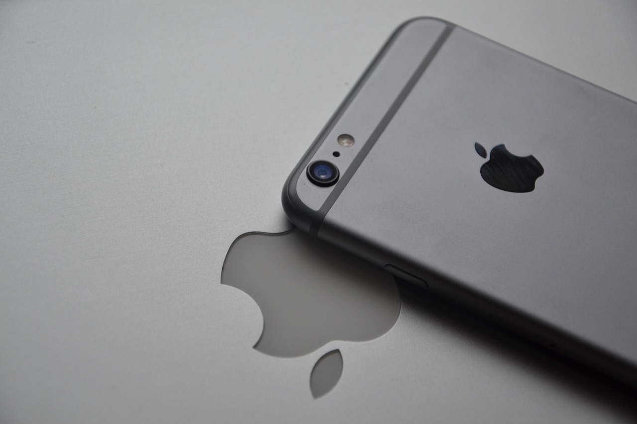Компанія Apple презентувала iOS 26: що змінилось (фото)