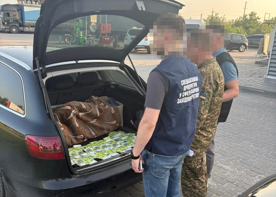 Ціна питання — 15 тис. євро: на Львівщині підполковник хотів переправити чоловіка за кордон