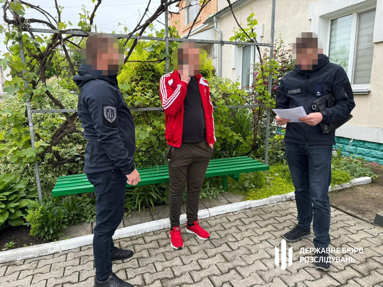 Співробітники Рівненського ТЦК отримали підозру у побитті військовозобов'язаного: що їм загрожує