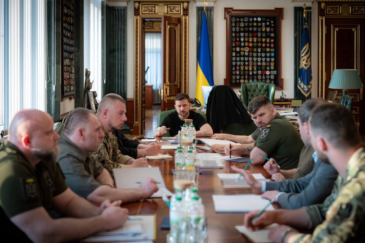 Терор Росії стає все підлішим: Зеленський провів нараду щодо захисту енергетики