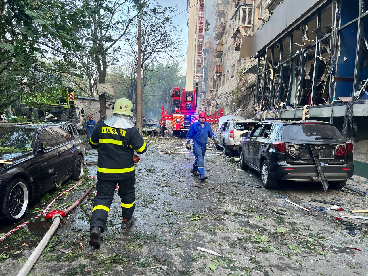 Удар по будинку у Києві: скільки людей можуть перебувати під завалами