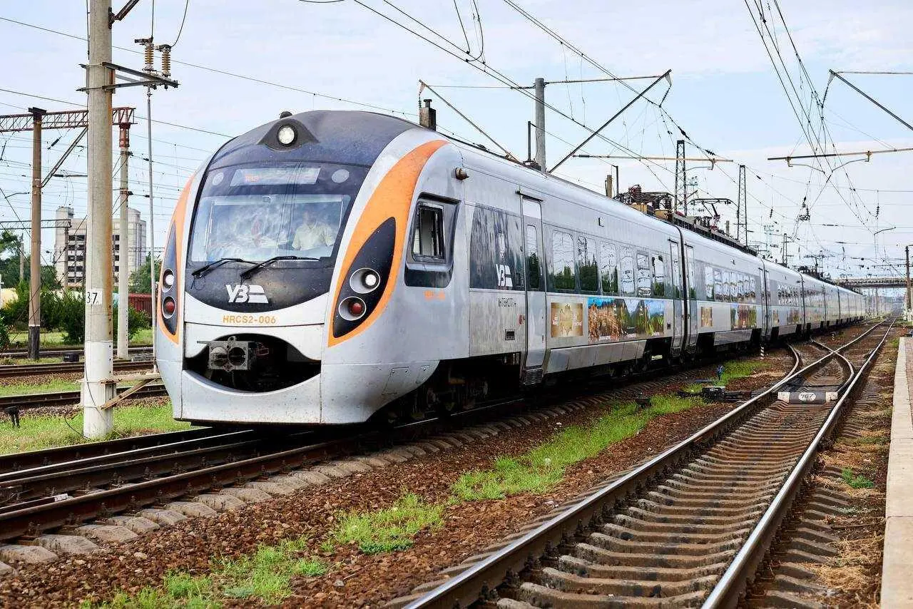 Укрзалізниця запускає додатковий поїзд до Одеси: куди та як курсуватиме