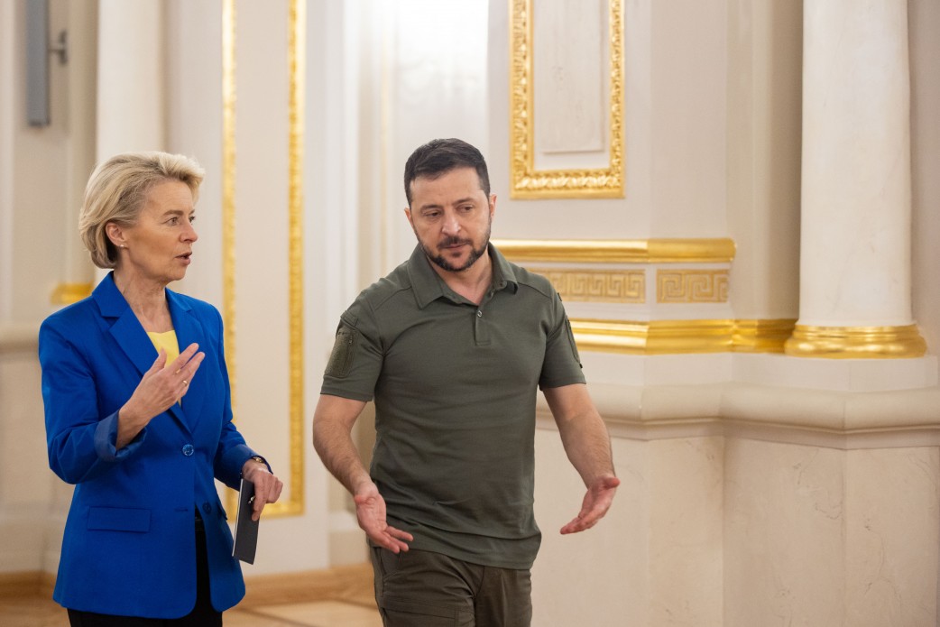 Це фейк: Зеленський заявив, що не обговорював із Урсулою фон дер Ляєн закон про НАБУ і САП