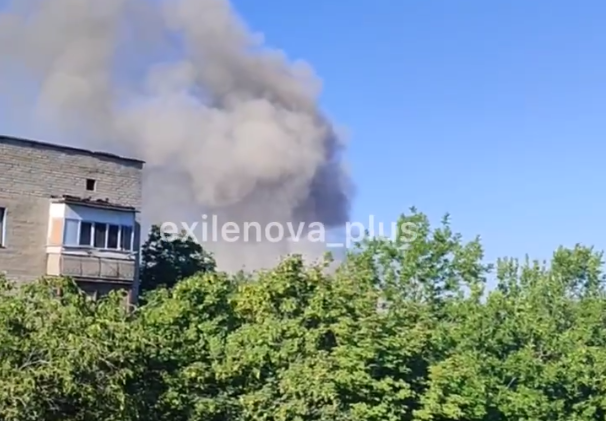 В окупованому Донецьку пролунали вибухи: окупанти скаржаться на прильоти (відео)