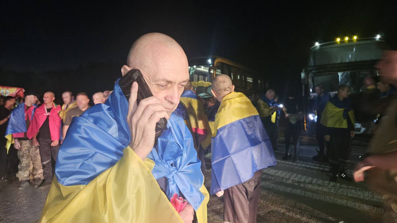 Відбувся дев’ятий обмін полоненими: додому повертаються важкохворі та тяжкопоранені (фото)