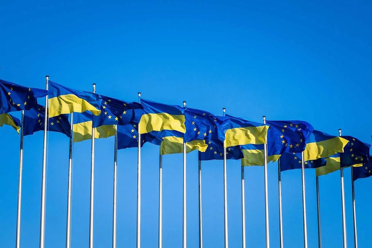 У Єврокомісії пояснили, чи може ЄС призупинити фінансування України через скандал із НАБУ
