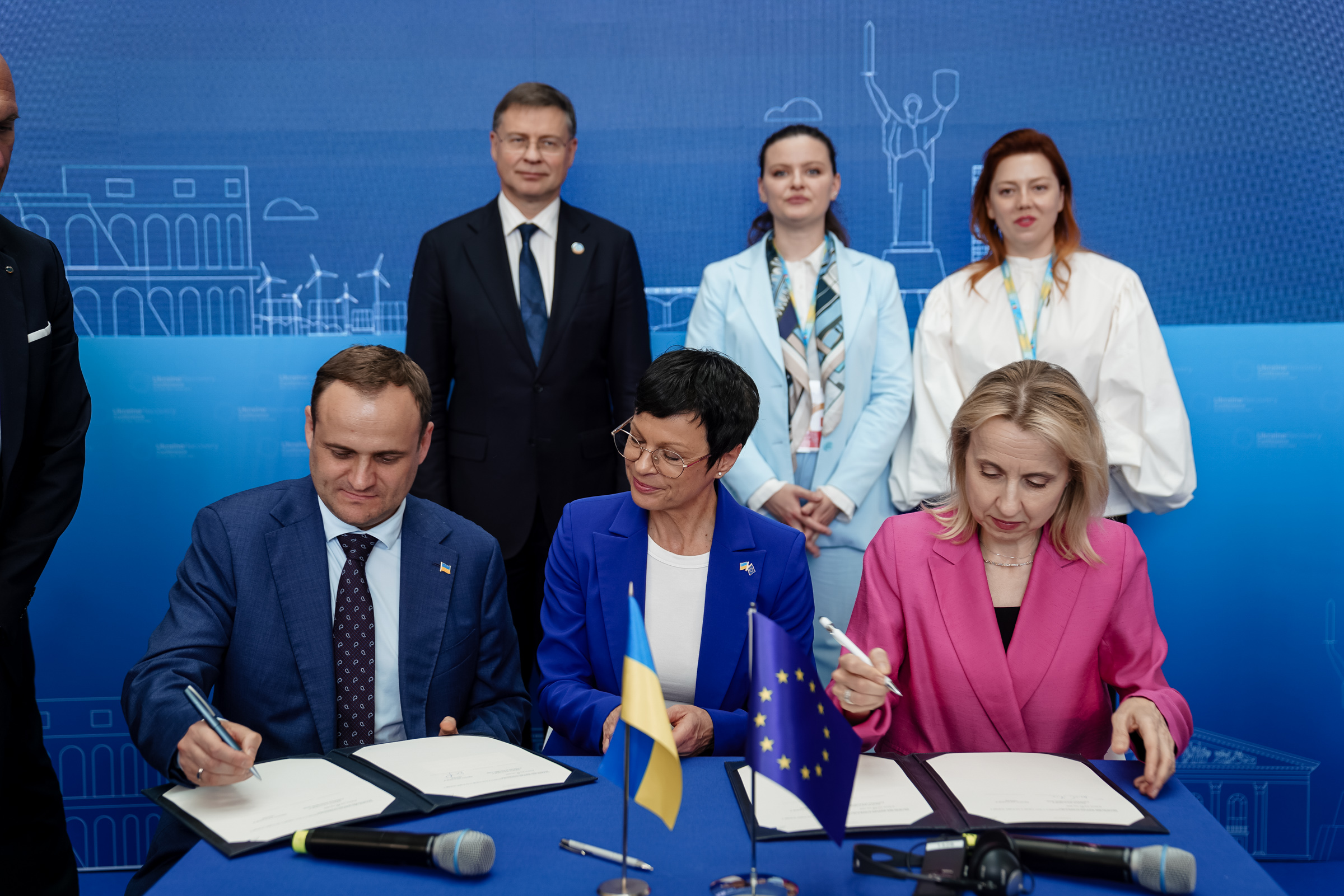 Україна отримає 134 млн євро на відновлення транспортної інфраструктури: деталі