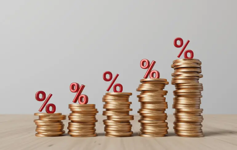 Нацбанк зберіг облікову ставку на рівні 15,5%: як це вплине на валютний ринок та інфляцію