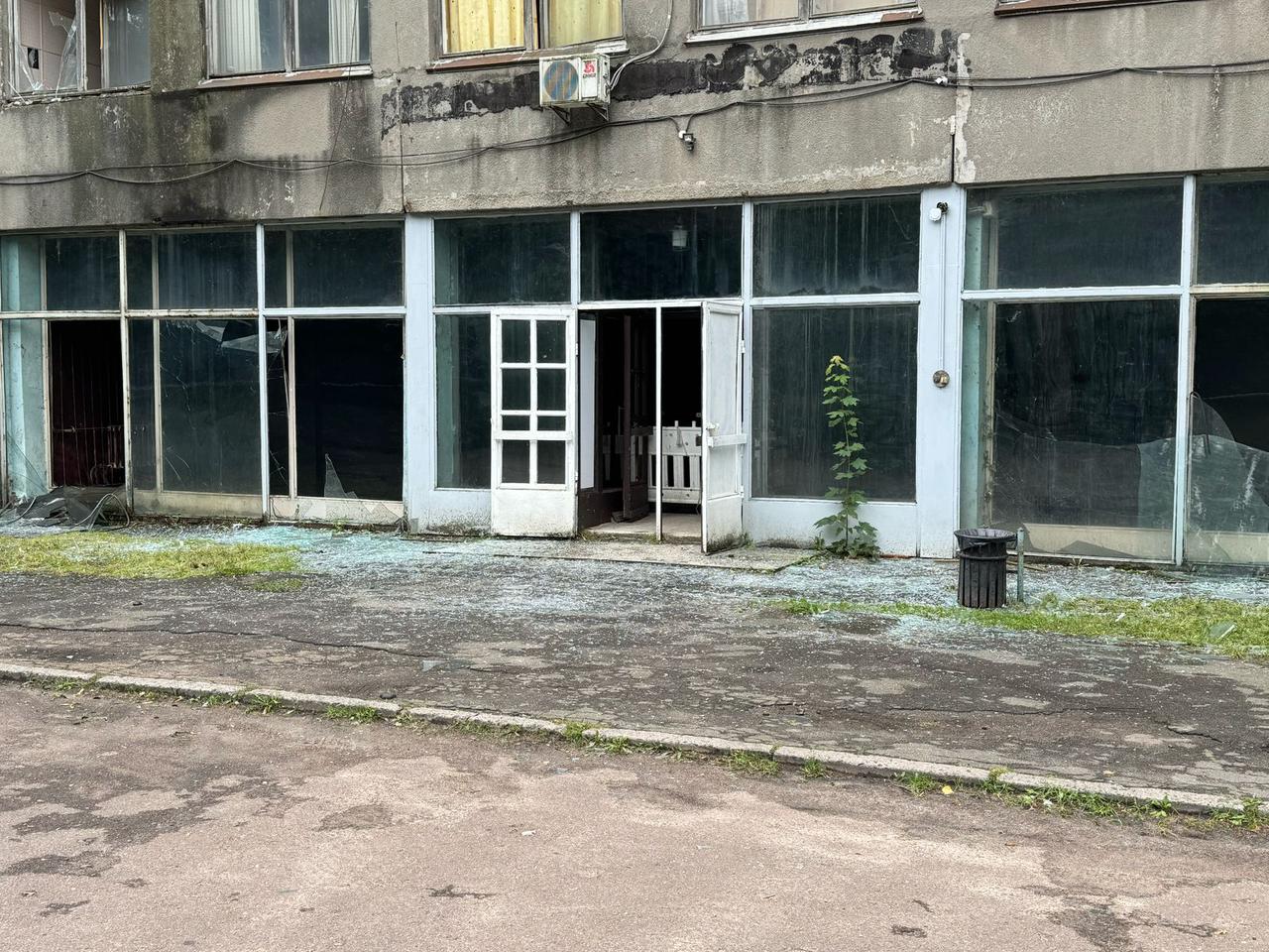 У Києві через атаку рашистів пошкоджено одну з найстаріших кіностудій світу (фото)
